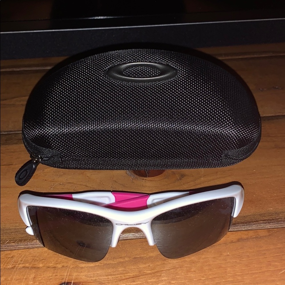 women’s oakley sunglasses